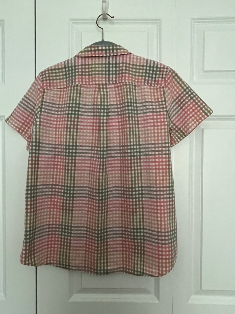 L.L. Bean Cotton Seersucker short-sleeve plaid popover shirt Sz. Med - Picture 7 of 8